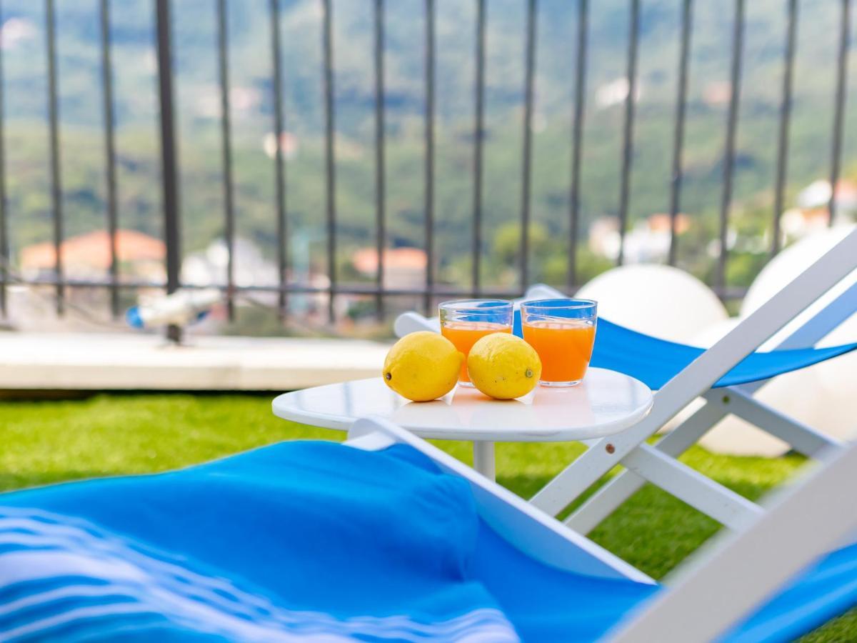 Villa Hanbury With Swimming Pool And Parking In Алассио Экстерьер фото